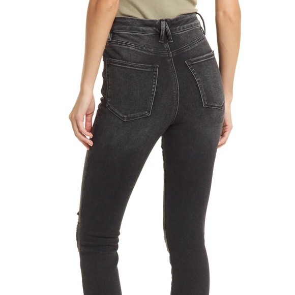 NWT Good American Good Curve Distressed Crop Jeans Black Size 4/27 - Picture 13 of 13